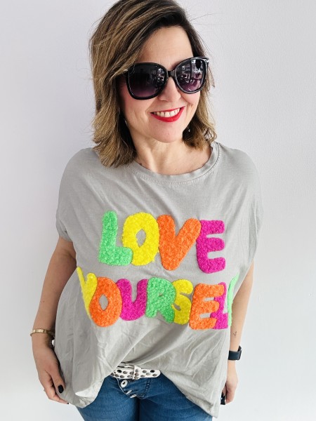 T-Shirt "love yourself"