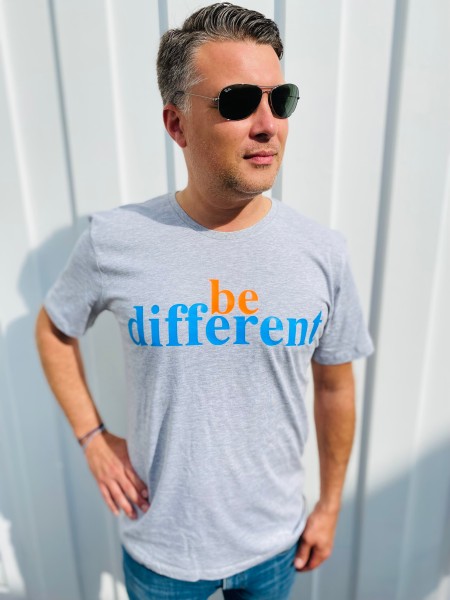 ElSa Herren Shirt &quot;be different&quot;